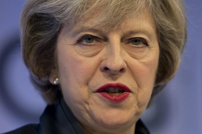 Theresa May calls on Syrian government, Iran and Russia to help Aleppo evacuation