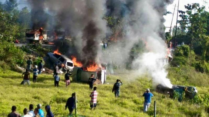 Vehicles travelling from Imphal to Ukhrul district set aflame by Meitei protesters Vehicles travelling from Imphal to Ukhrul district set aflame by Meitei protesters