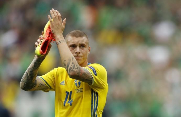 Victor Lindelof could become Manchester United's first signing in the January transfer window. Victor Lindelof could become Manchester United's first signing in the January transfer window.
