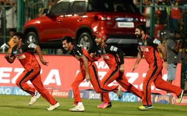 ipl 2016, ipl 2017, cashless, economy, tickets, cricket, matches, digital, teams