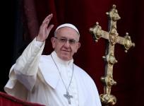 Pope Francis delivers 2016 Christmas Message of peace from the Vatican