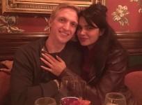 Naagin 2 actress Aashka Goradia, Aashka Goradia and Brent Globe