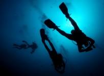 Undersea radio communication