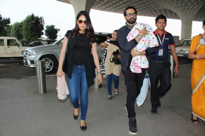 Shahid Kapoor, Mira Rajput with daughter Misha Shahid Kapoor, Misha, Mira Kapoor, Rangoon