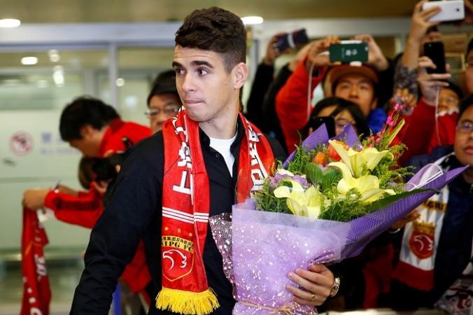 Brazilian player Oscar. Oscar, Chinese Super League, Axel Witsel, John Obi Mikel, Shanghai SIPG, Shanghai Shenhus, Carlos Tevez