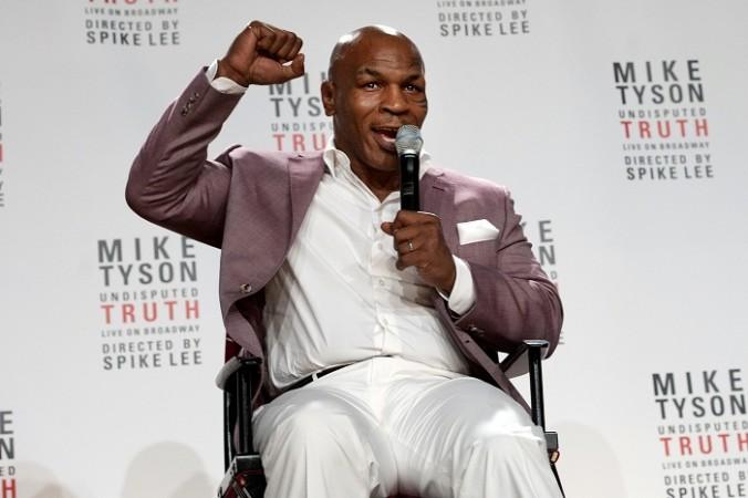 Mike Tyson. Mike Tyson, Floyd Mayweather, Chris Brown, Soulja Boy, Boxing news