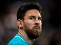 Lionel Messi, Messi's statue damaged, Messi, Messi's statue, Argentina