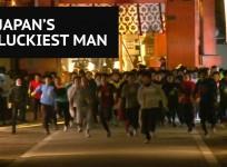 Thousands sprint to become Japan’s luckiest man of the year