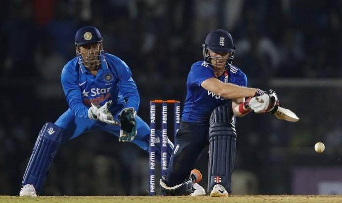 Sam Billings plays a reverse-sweep during his match-winning knock, January 10, 2017 Sam Billings, England, MS Dhoni, India, practice match