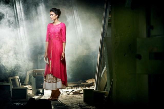 Printed, pink, 3/4 sleeve kurta paired with beautiful circular shaped white skirt Lohri clothing 3 (Dramaticones 1 Malhaar-4-001 copy)