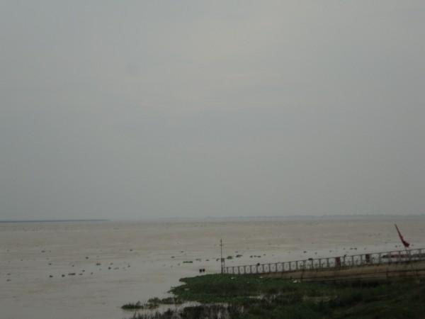 The polluted Ganga in Patna. bihar boat tragedy, bihar makar sankranti tragedy