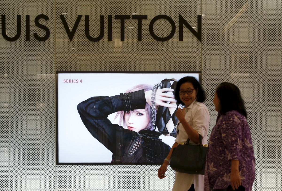 Peta buys stake in Louis Vuitton's parent company to push against