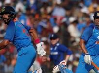 Yuvraj Singh, MS Dhoni, India cricket, Yuvraj ton, Dhoni ton