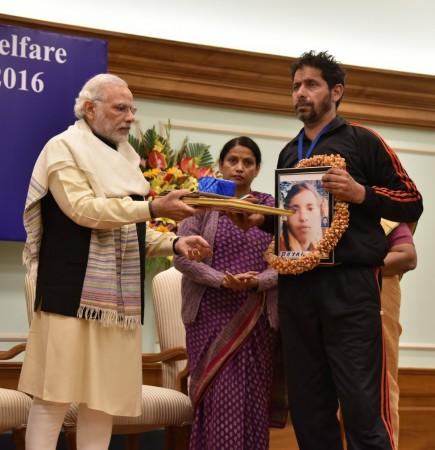 Payal Devi from Jammu and Kashmir saved two children from being trapped in a flash flood, but unfortunately lost her life. Narendra Modi, National Bravery Awards, children, Prime Minister, bravery