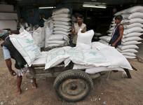 sugar, sugar production in india, sugar estimates for 2016-17, isma sugar output, renuka sugars, sugar imports by india
