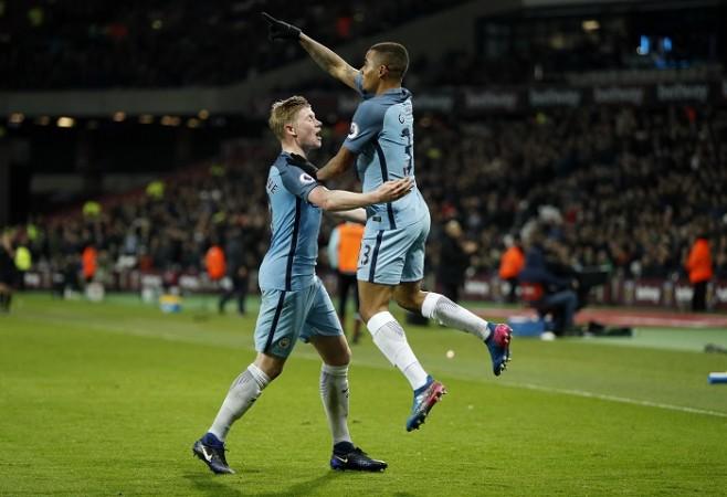 Manchester City forward Gabriel Jesus celebrates with teammate Kevin De Bruyne after scoring against WEst Ham, February 1, 2017 Kevin De Bruyne, Gabriel Jesus, Manchester City, West Ham, EPL