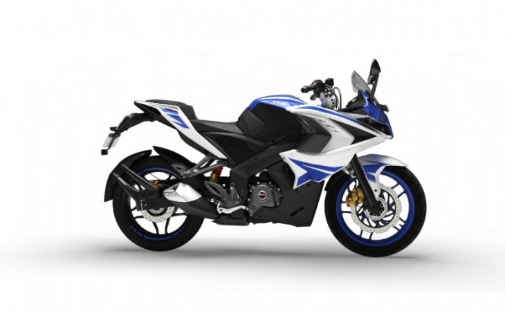 2017 Bajaj Pulsar RS200 2017 Bajaj Pulsar RS200