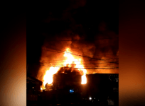 Huge fire in Manila destroys over 1,000 homes