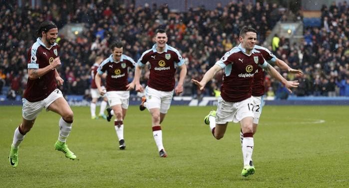 Burnley. Burnley, Chelsea, Robbie Brady, Burnley vs Chelsea