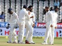 Ravindra Jadeja, Kohli, Saha, India, Bangladesh