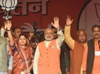 PM Modi, fatehpur rally, graveyard remark
