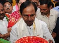 gold offerings by kcr, telangana chief minister offers gold, gold moustache offering by kcr, bangaru meesalu by kcr, tirupati temple