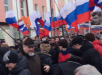 Former Prime Minister attacked during Nemtsov memorial march in Moscow