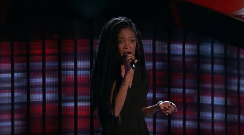 Autumn Turner performing on The Voice USA 2017 Season 12