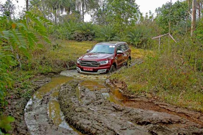 Ford Endeavour preparing to pass slush pit Ford Endeavour
