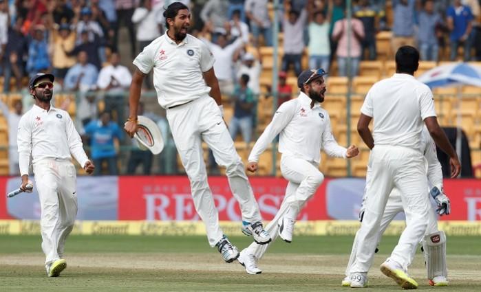 India players celebrate their brilliant win over Australia in the second Test, March 7, 2017 India, Ishant, Kohli, 2nd Test, Australia
