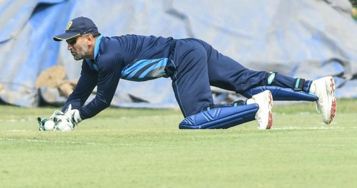 MS Dhoni MS Dhoni, Jharkhand cricket,Dhoni's mobiles, Dhoni