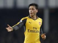 Mesut Ozil, Manchester United linked with Mesut Ozil, Manchester United transfer news, five reasons why Ozil to Manchester United would be a bad move, Arsenal transfer news,