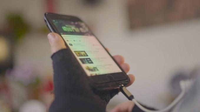 Eye - Smart iPhone case