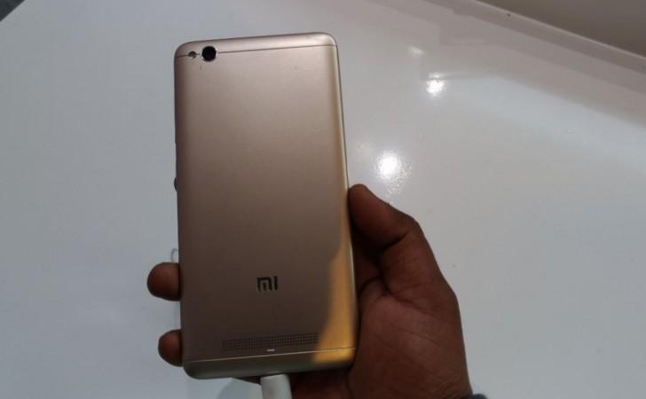 Xiaomi Redmi 4A: First impression Xiaomi Redmi 4A, first look, Redmi 4A back cover