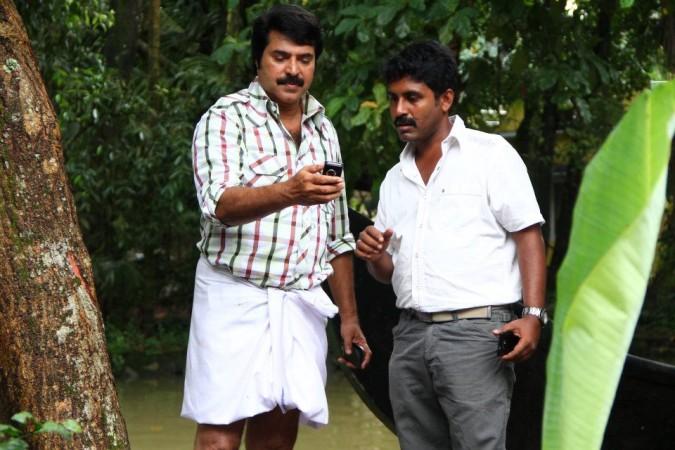 Mammootty and Shamdat Sainudeem at the shooting location of Venicile Vyapari. Mammootty, Shamdat Sainudeem, Streetlights