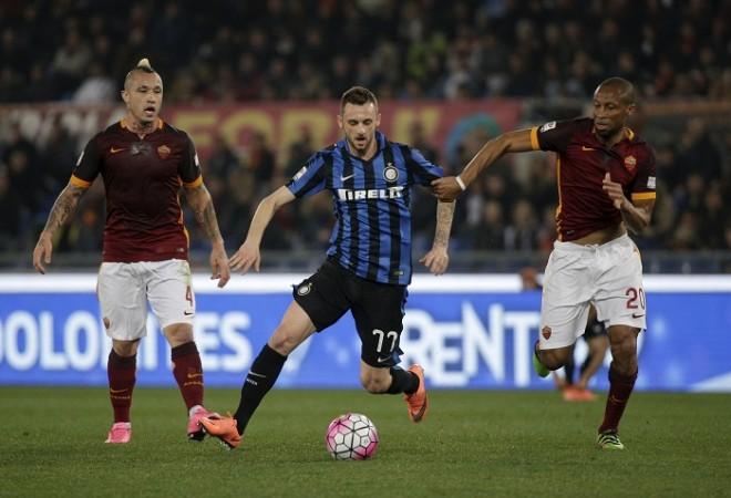 Marcelo Brozovic (centre). Marcelo Brozovic, Ivan Perisic, Manchester United transfer news, Jose Mourinho, Inter Milan, Premier League, Serie A