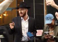 Ultra-Orthodox dressed Jewish rapper blows away New York pedestrians