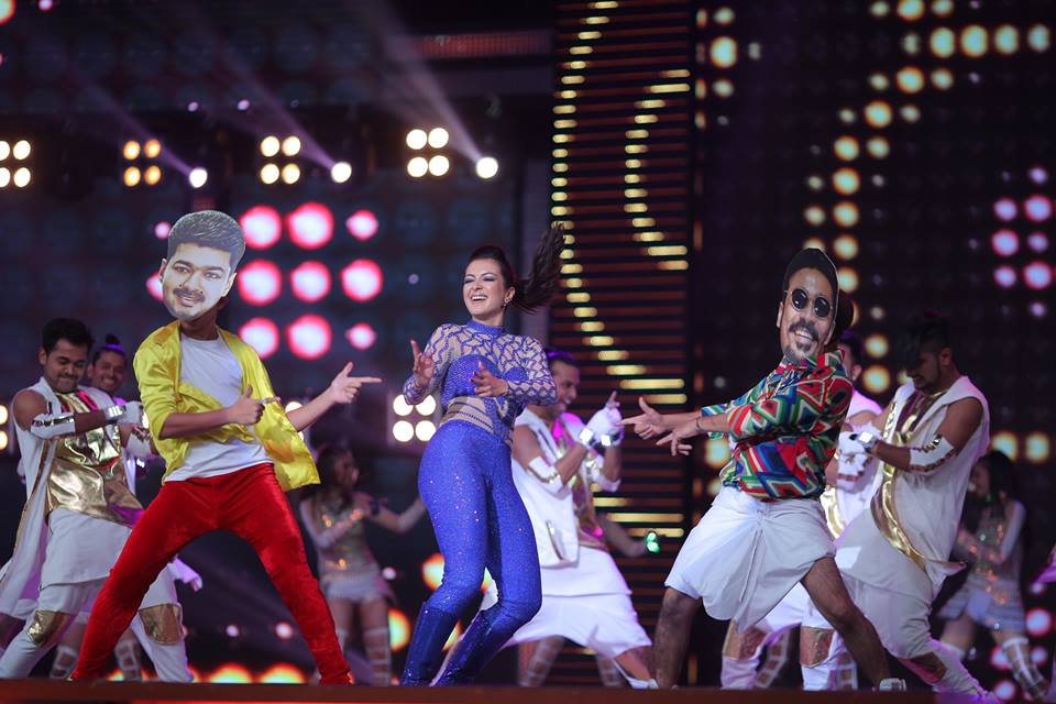 Catherine Tresa at IIFA Utsavam