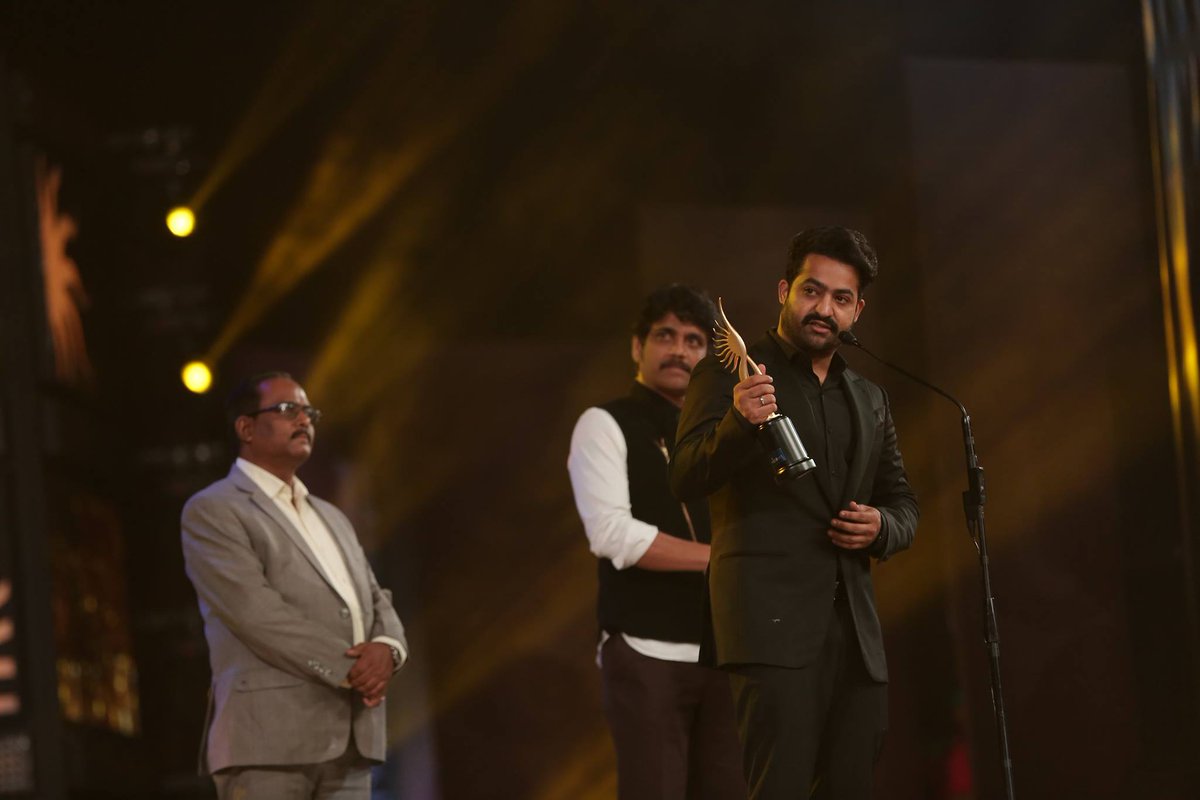 IIFA Utsavam 2017: Here Is The Complete Winners List And Photos ...