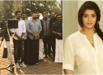 Varalaxmi Sarathkumar, Aakasha Mittayee, jayaram