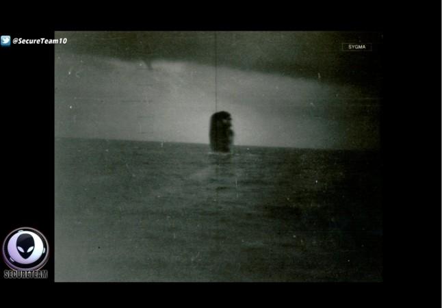 ufo, underwater, mysterious, strange, alien,