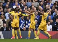 Premier League results, Crystal Palace defeat Chelsea, Leicester City defeat Stoke City, Manchester United draw to West Brom, Premier League, Jose Mourinho, Tottenham