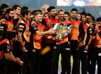 Sunrisers Hyderabad, trophy, IPL 2016, David Warner, Shikhar Dhawan