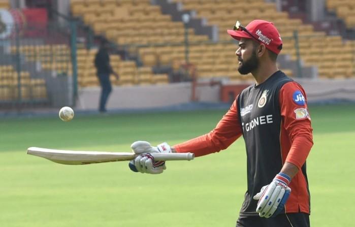 Virat Kohli during a training session for RCB, April 3, 2017 Virat Kohli, injury, RCB, SRH, IPL 2017