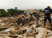Colombian rescue workers continue search for survivors as death toll rises to 262