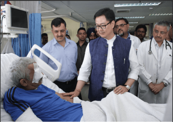 Minister of State for Home Affairs Kiren Rijiju met CRPF commandant Chetan Kumar Cheetah at AIIMS Delhi on Wednesday. Chetan Kumar Cheetah, Bandipora, Kiren Rijiju