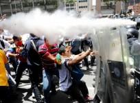 Anti-Maduro protesters clash with Venezuela police after government blocks opposition march