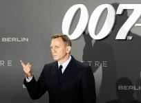 Daniel Craig