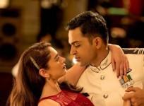 Karthi and Aditi Rao Hydari in Cheliya