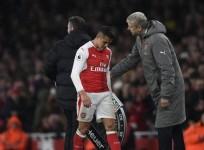 Arsene Wenger: Sanchez wants to stay at Arsenal